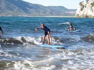  Un pequeño surfista